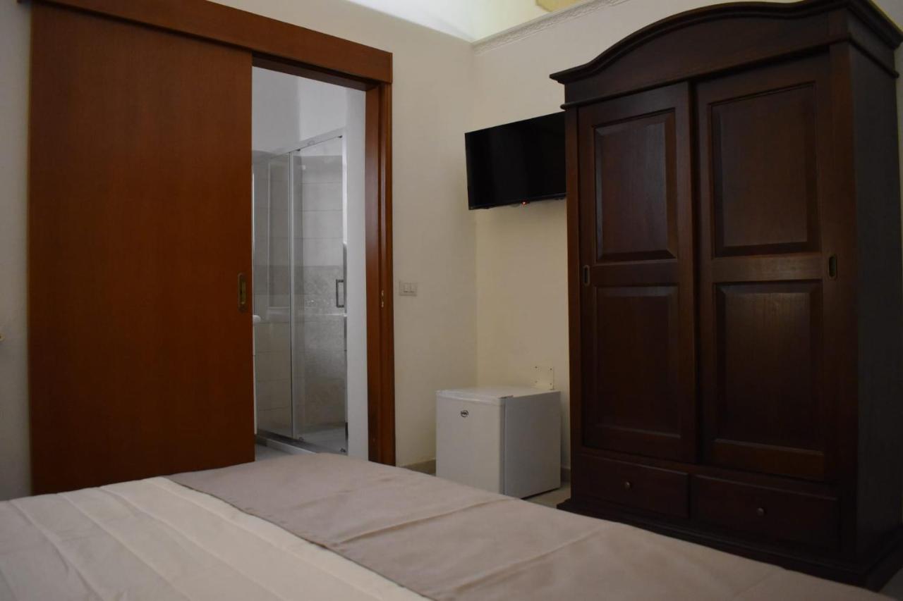 Samele Bed And Breakfast Lecce Exterior foto