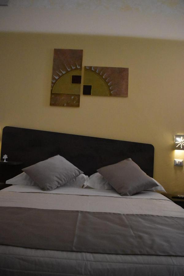 Samele Bed And Breakfast Lecce Exterior foto